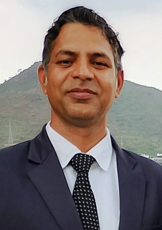 Guest review portrait of a hotel general manager